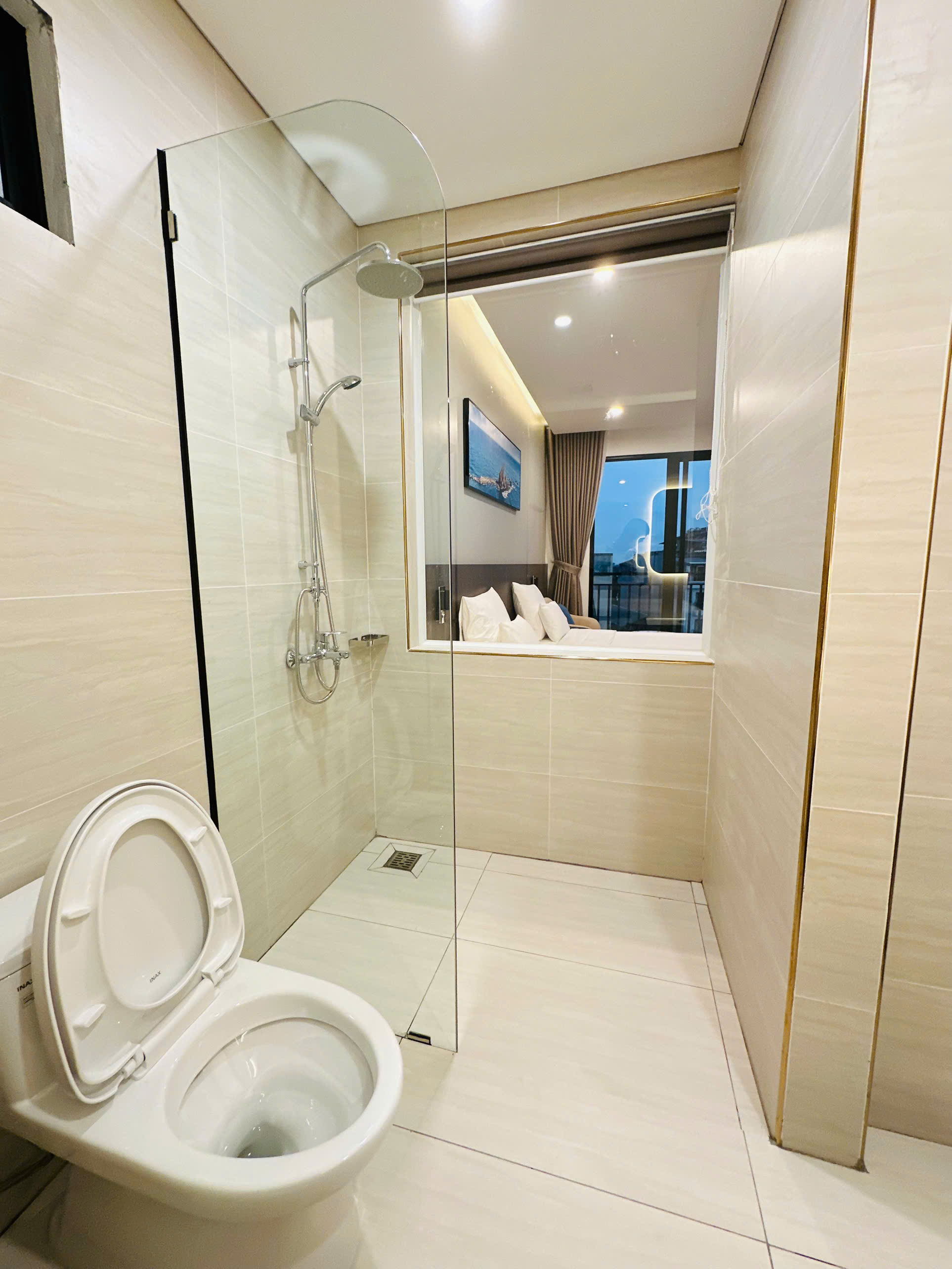 Room Image 1